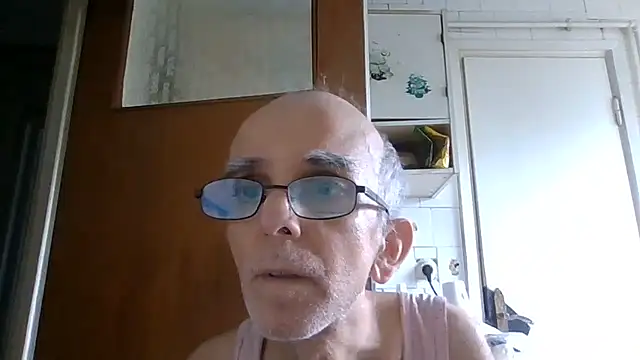 Czat XXX na żywo – mariusica1@xh