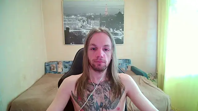 AdamDickens Show in webcam