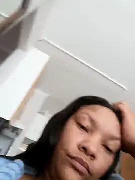 KikiBadgirl Live XXX-Chat