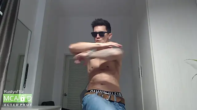 XXX chat uživo modela Rustynf1tz_