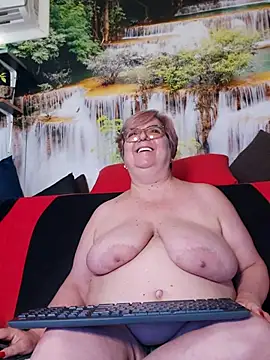 Živý XXX chat QueenPammy1