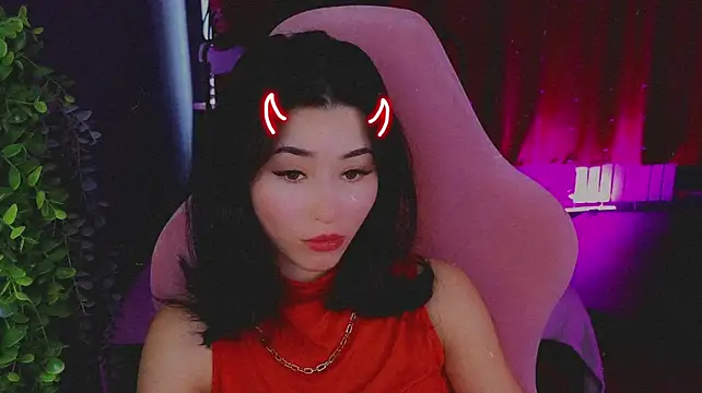RedMidnightのライブXXXチャット