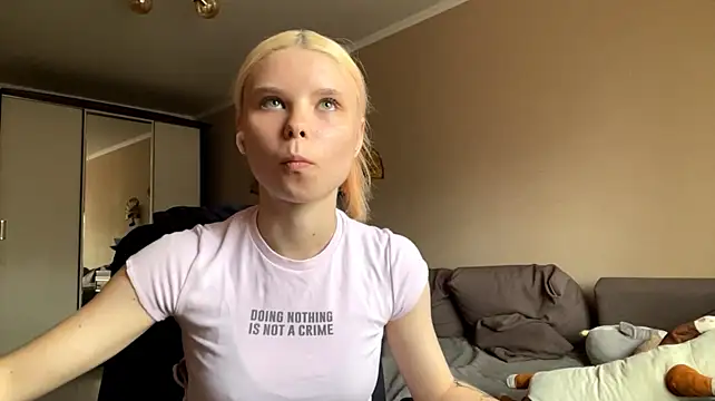 צ'אט XXX בשידור חי של EdwinaDespres