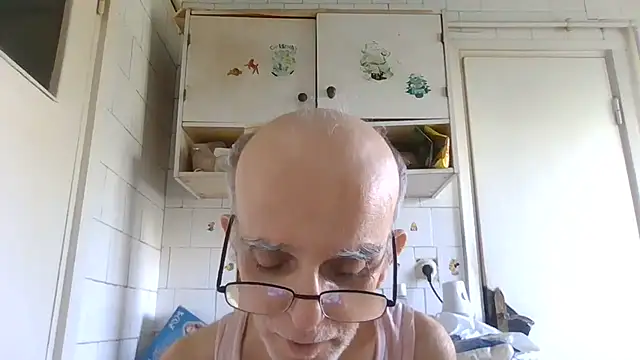 mariusica1@xh XXX чат на живо