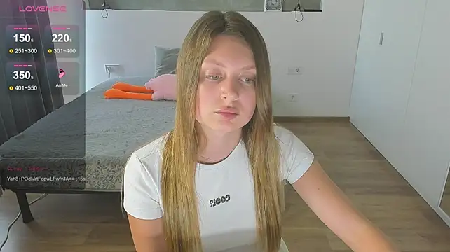 Kitkatvel Chat XXX live