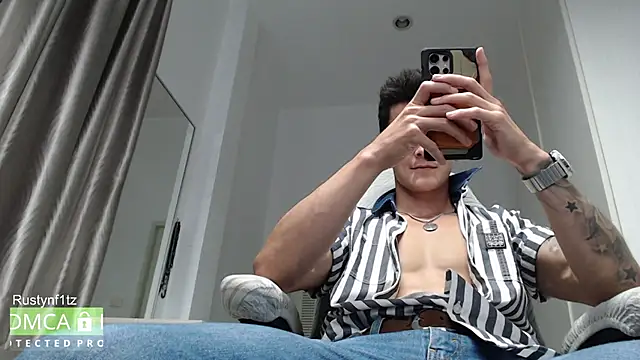 Rustynf1tz_ – Live XXX-chat