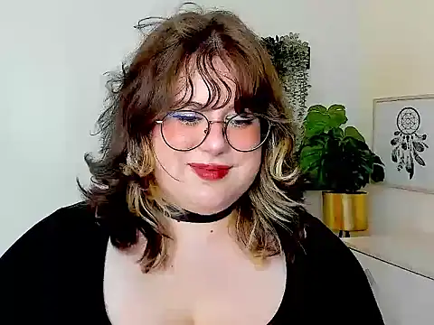 OpheliaLush Chat XXX in diretta
