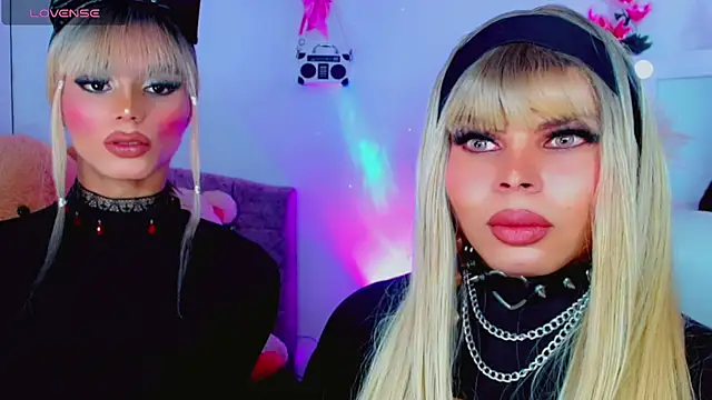 AdanKinng Show in webcam