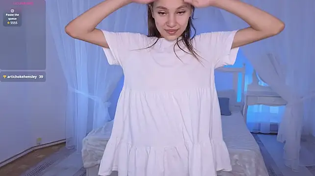 Little__Lunaa: απευθείας συνομιλία ΧΧΧ