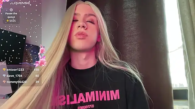 XXX chat uživo modela kirasoon