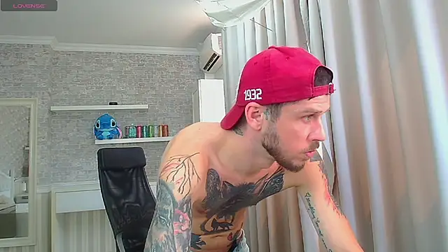 JonahShaw – Naživo XXX chat