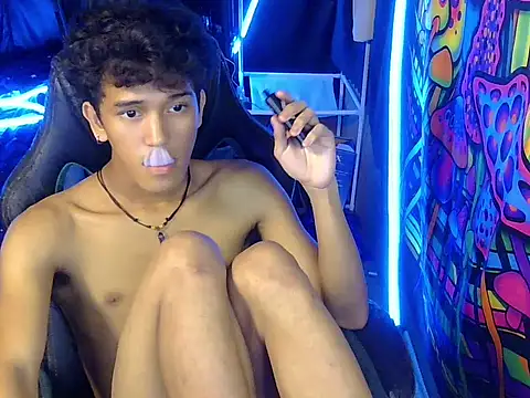 hugekenbigcock 웹캠 쇼