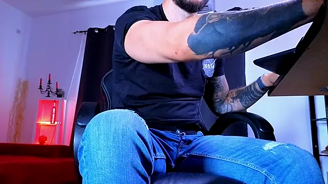 دردشة MightyAaron66 الجنسية المباشرة