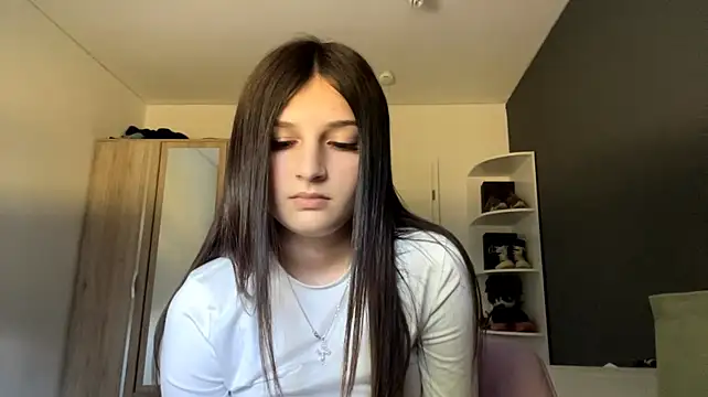 SpanishRooter XXX чат на живо