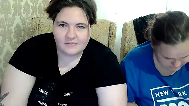 MilaXHelen – Naživo XXX chat