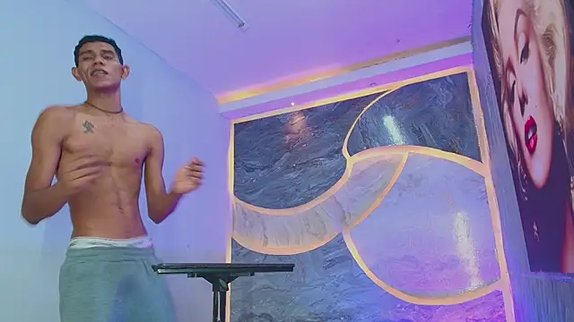 sex_boy33_ 现场XXX聊天