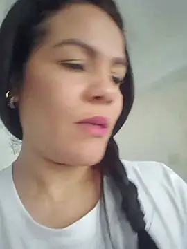karla-bruni 라이브 XXX 채팅