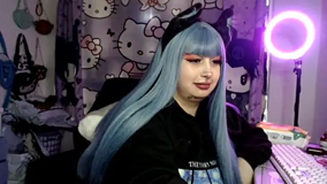 lussyevans24 Chat XXX in diretta