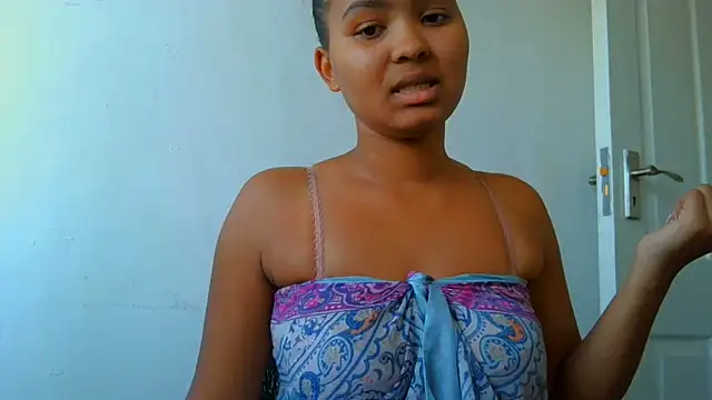 indianaphrodite1 Live XXX-Chat