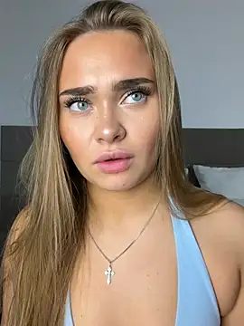 MonicaWestt Webcam-Show