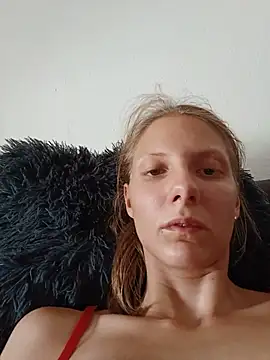 LenaGoldi লাইভ XXX চ্যাট