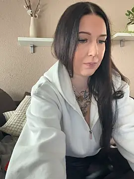 Trixie-Tainted Webcam-Show
