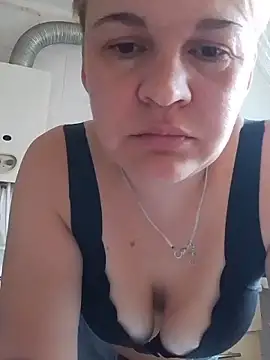 LittleFlower777's Live Chat Room