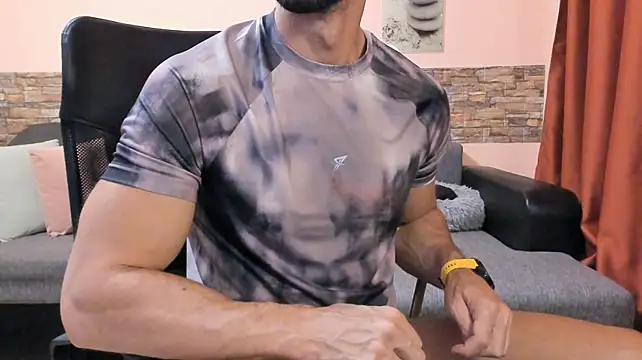 HotHunkTrainer Live XXX Chat