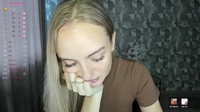 A_delina's Live XXX Chat
