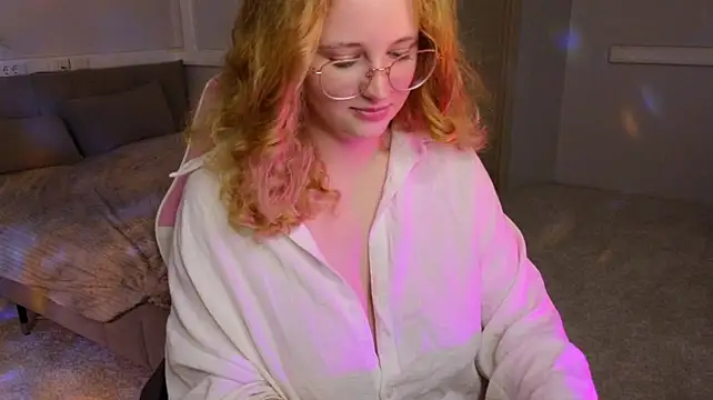 צ'אט XXX בשידור חי של SweetieAnny
