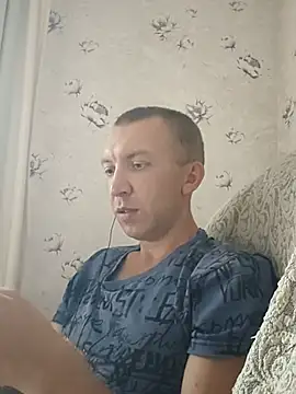 צ'אט XXX בשידור חי של _uncle_Mitya-43_