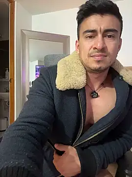 XXX chat uživo modela Chris_Clarck