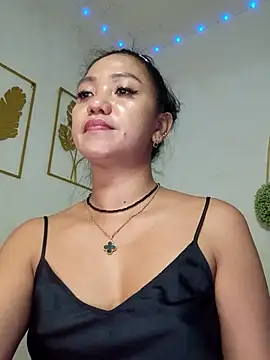 tinahturndo live XXX chat
