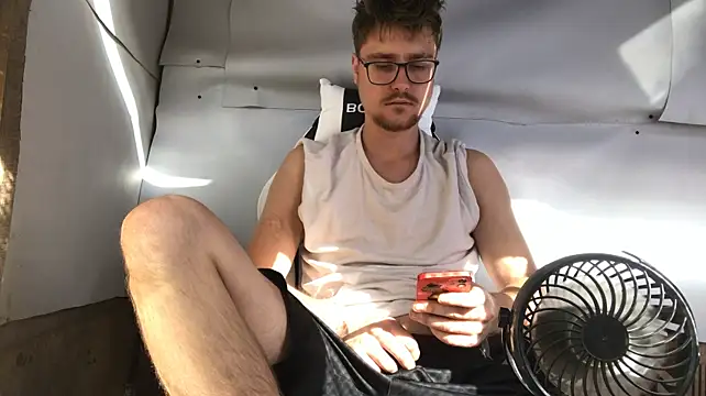 HotGentleman_3003 – Naživo XXX chat
