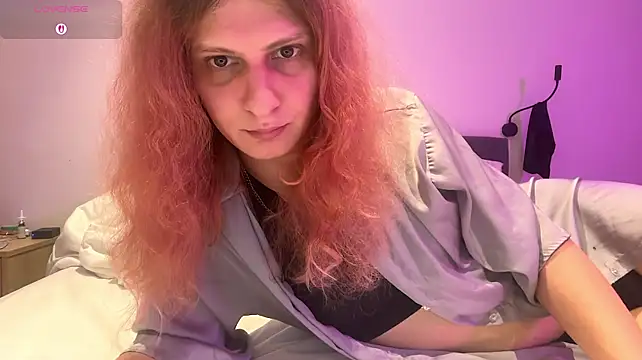 Show modela AlicePinkhead na web-kameri