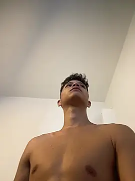 Twinkcock22 Шоу с уебкамера