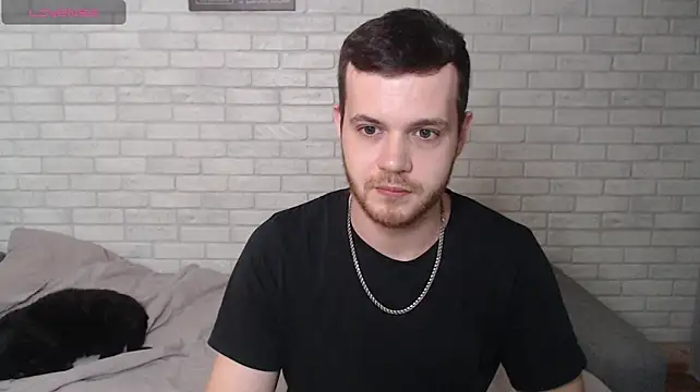 Pertunjukan Kamera Web Alexxx_horny