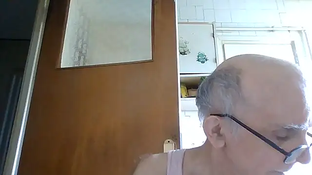 mariusica1@xh – webcam-show