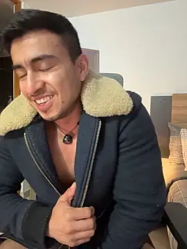 Chat +18 de Chris_Clarck ao vivo