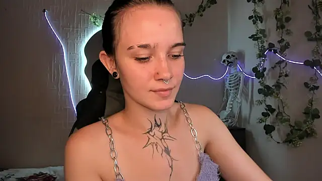 Elastikisss' Live XXX Chat