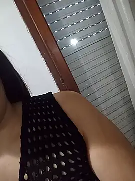 Camilitaa33's Webcam Show