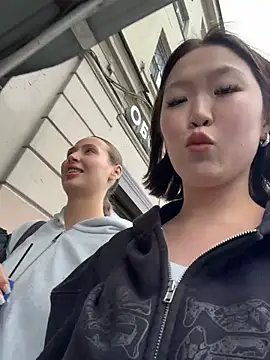 CreamPuff- Show in webcam