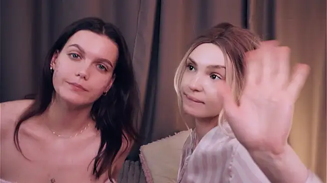 XXX chat uživo modela LomaWaid