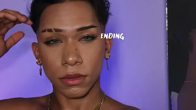 הופעת וובקאם של tiago_noir