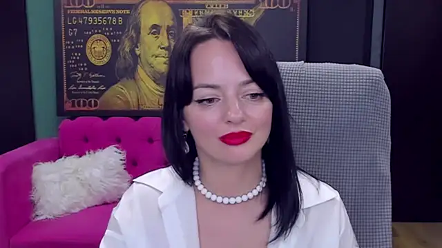 BellaRowan Chat XXX in diretta