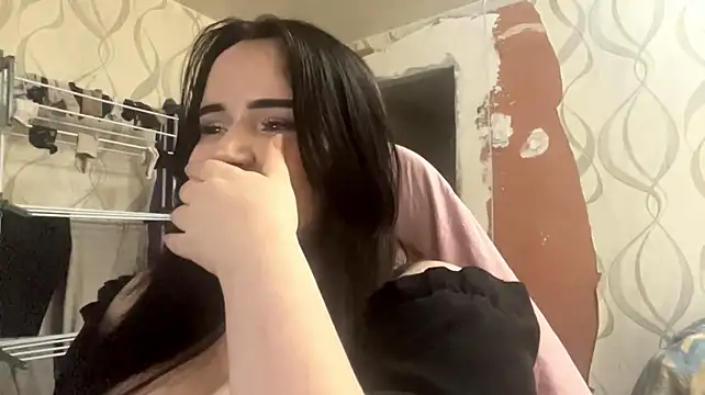Czat XXX na żywo – EmiliaBackup