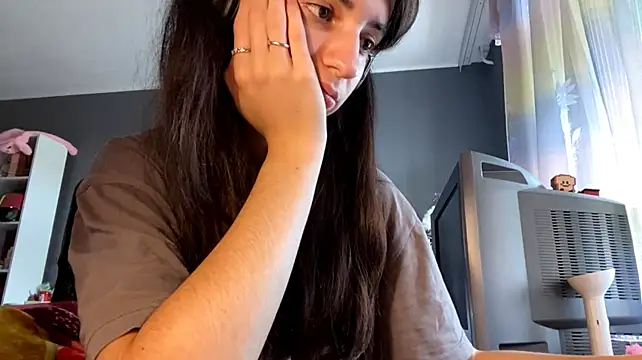 MindaHallmon's Live XXX Chat
