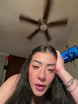 Tunoviafavorita লাইভ XXX চ্যাট