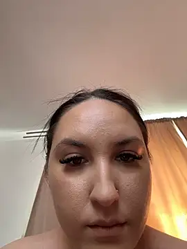 Chat +18 de Lucy_doll22 ao vivo
