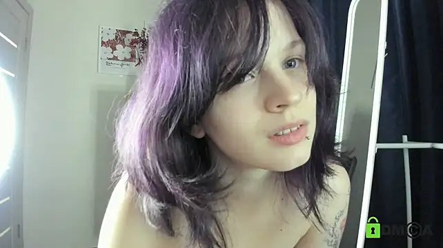 Alina_Mills 即時 XXX 聊天